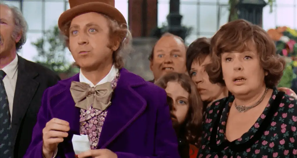 Dahl kritisierte die erste Version der Verfilmung seines Buches wegen übermäßiger Aufmerksamkeit für Willy Wonka