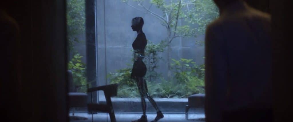 Out of the Car (Ex machina, 2015) Film Bedeutung und Erklärung