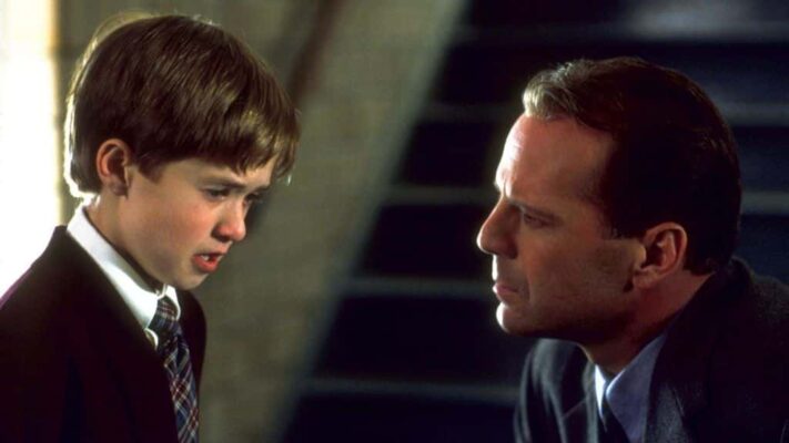 The meaning of the mystical film "The Sixth Sense"