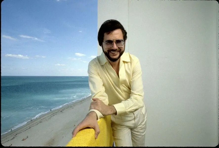 Die Bedeutung des Liedes „Escape (The pina colada song)“ von Rupert Holmes