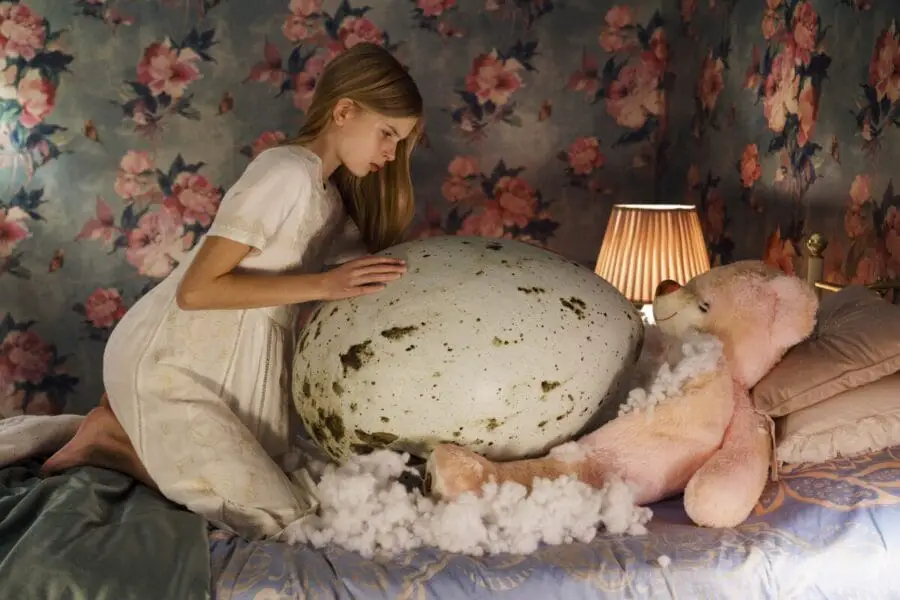 Hatching Ende erklärt