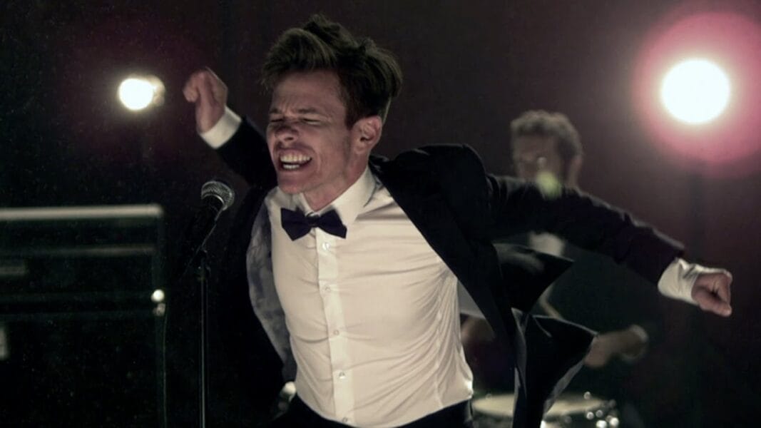 Was bedeutet das Lied „Fun – We Are Young“?