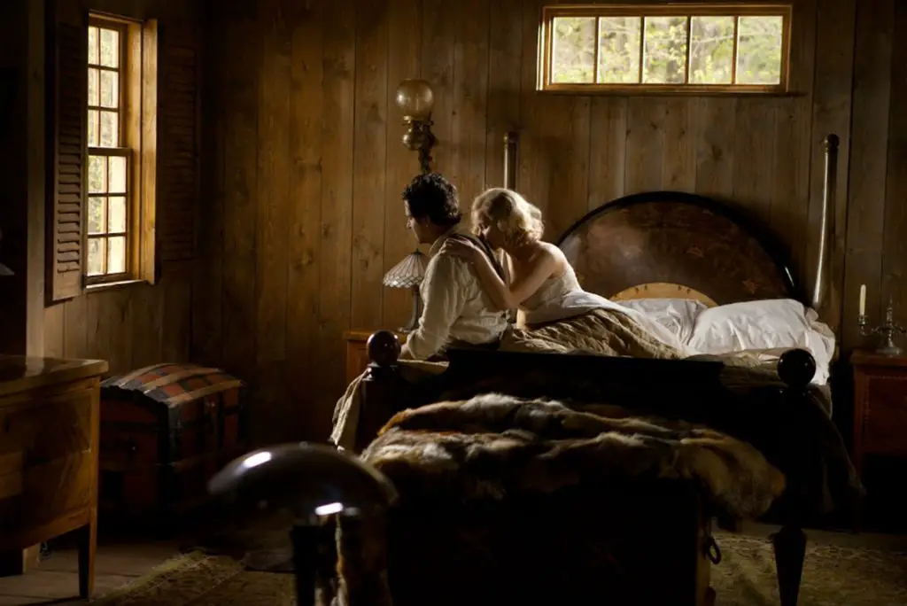 wooden house of the film Serena